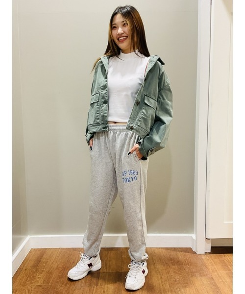 GAP(ギャップ)の「リラックス ユーティリティ ジャケット(デニムジャケット・レディース・グリーン/ベージュ/ブラック・M/L/XS/XXS/S)」の21枚目の写真