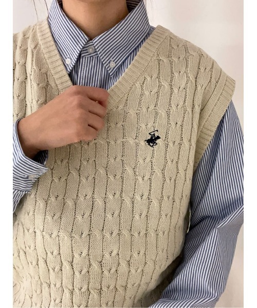 BEVERLY HILLS POLO CLUB(ビバリーヒルズポロクラブ)の「【BEVERLY HILLS POLO CLUB】【別注】ワンポイント刺繍ニットベスト(ベスト・レディース・キナリ/グリーン・フリー)」の22枚目の写真