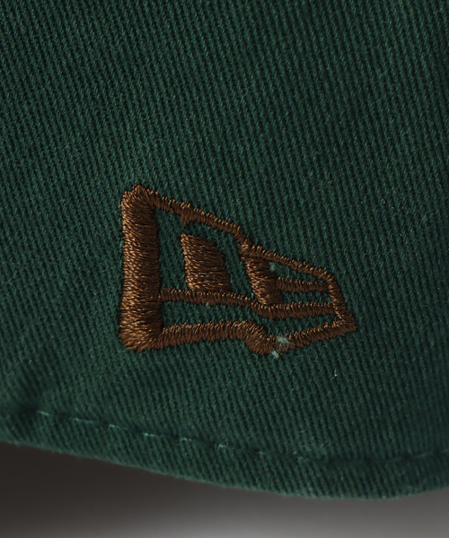 B.C STOCK（ベーセーストック）の「【NEW ERA / ニューエラ】 別注 920 UV BYCOL LOGO CAP（ハット・メンズ・グリーン/ブラック/ベージュ・FREE）」の6枚目の写真