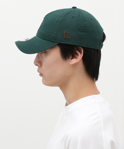 B.C STOCK（ベーセーストック）の「【NEW ERA / ニューエラ】 別注 920 UV BYCOL LOGO CAP（ハット・メンズ・グリーン/ブラック/ベージュ・FREE）」の5枚目の写真