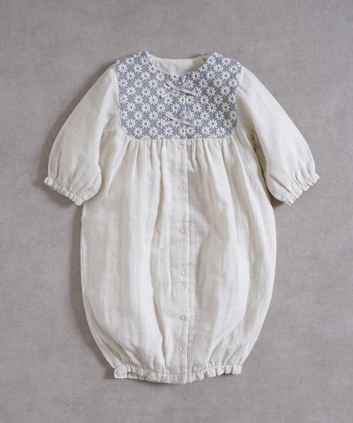 Hoppetta(ホッペッタ)の「【Hoppetta】flower刺繍ヨーク2wayドレス 50-70cm(ロンパース・キッズ・ライトグレー/キナリ・50-70cm)」の10枚目の写真