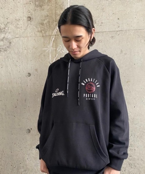 Manhattan Portage（マンハッタンポーテージ）の「Sweat Parka SPALDING（パーカー・メンズ・ブラック/ネイビー・MEDIUM/LARGE）」の11枚目の写真