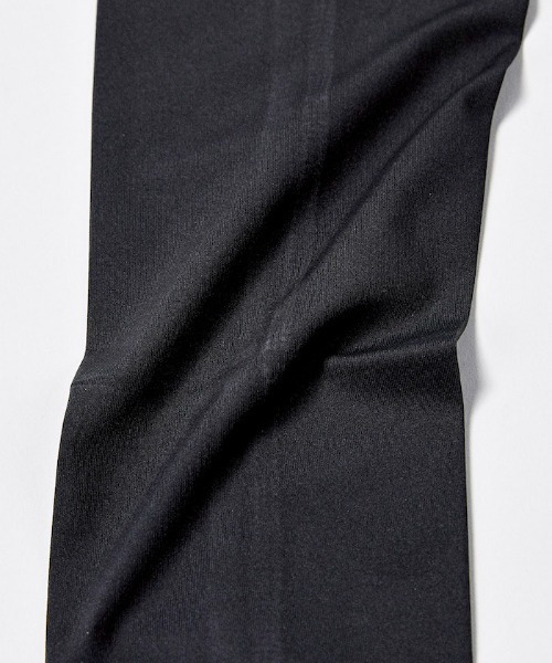 MUNSINGWEAR(マンシングウェア)の「UV アームカバー(アームカバー・レディース・ネイビー/ホワイト/ブラック・F)」の9枚目の写真