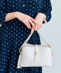 grove | 【軽量】人間工学 ヒネリベルトタッセルショルダー(ショルダーバッグ)