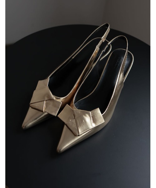 Re:EDIT（リエディ）の「[2024SS COLLECTION][MEISM by Re:EDIT][大きいサイズ有]リボンディテールローヒールパンプス（パンプス・レディース・ブラック/シルバー/ゴールド/ホワイト・SMALL/MEDIUM/LARGE/X-LARGE）」の4枚目の写真