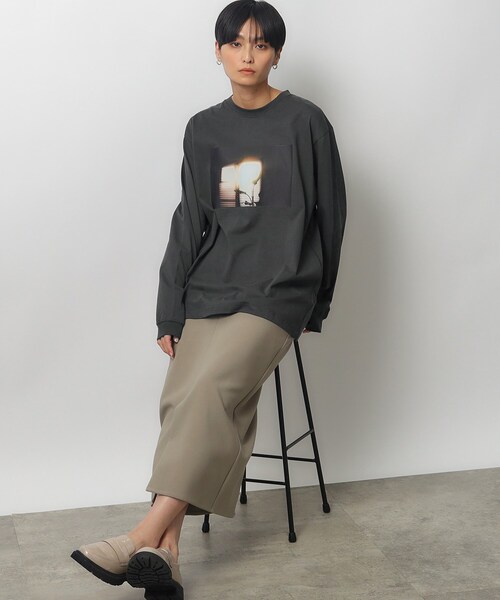 OPAQUE.CLIP(オペークドットクリップ)の「◆フォトプリントロングスリーブTシャツ(Tシャツ/カットソー・レディース・チャコールグレー/ライトグレー/ホワイト・40/38)」の7枚目の写真