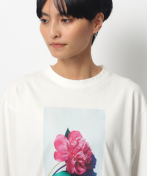 OPAQUE.CLIP(オペークドットクリップ)の「◆フォトプリントロングスリーブTシャツ(Tシャツ/カットソー・レディース・チャコールグレー/ライトグレー/ホワイト・40/38)」の4枚目の写真