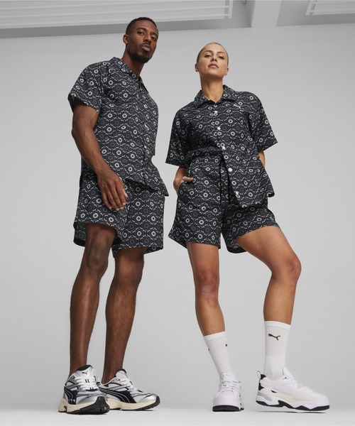 PUMA（プーマ）の「PUMA プーマ ユニセックス CLASSICS ニュー プレップ AOP ウーブン ショーツ 6（その他パンツ・メンズ・ブラック/グリーン系その他/ブラウン・X-SMALL/MEDIUM/LARGE/X-LARGE/SMALL）」の2枚目の写真