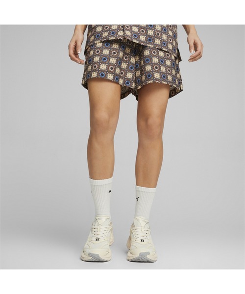 PUMA（プーマ）の「PUMA プーマ ユニセックス CLASSICS ニュー プレップ AOP ウーブン ショーツ 6（その他パンツ・メンズ・ブラック/グリーン系その他/ブラウン・X-SMALL/MEDIUM/LARGE/X-LARGE/SMALL）」の4枚目の写真