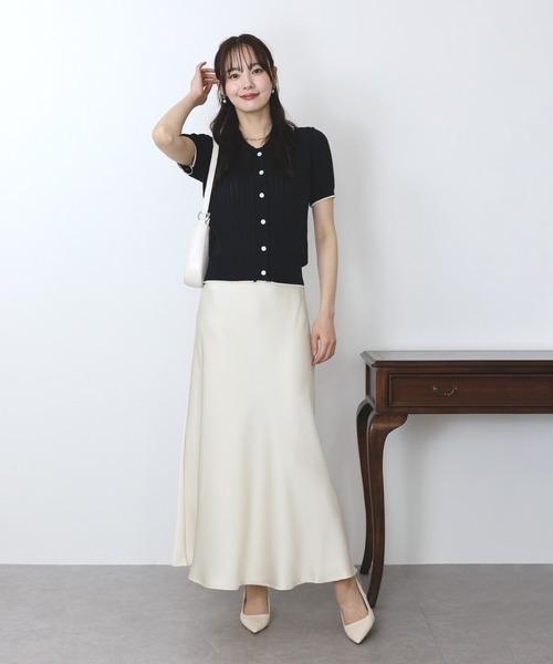 BLUEEAST（ブルーイースト）の「すかし編みポロ襟ニット（ニット/セーター・レディース・ネイビー/イエロー/アイボリー・MEDIUM）」の14枚目の写真