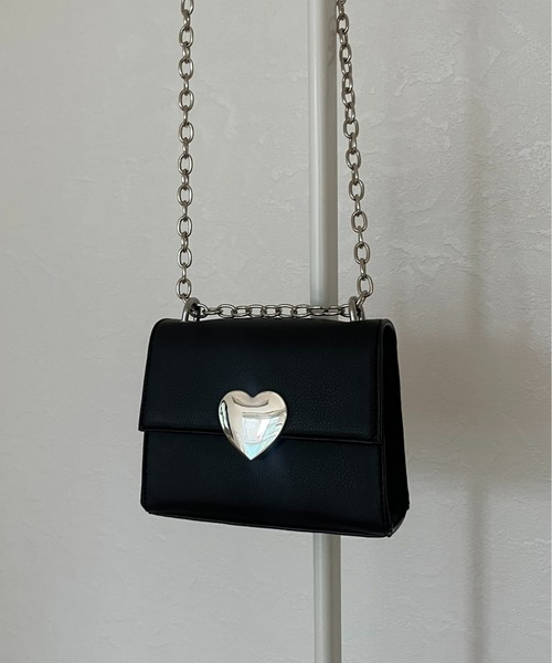 prose verse（プロズヴェール）の「メタルハートミニチェーンバッグ