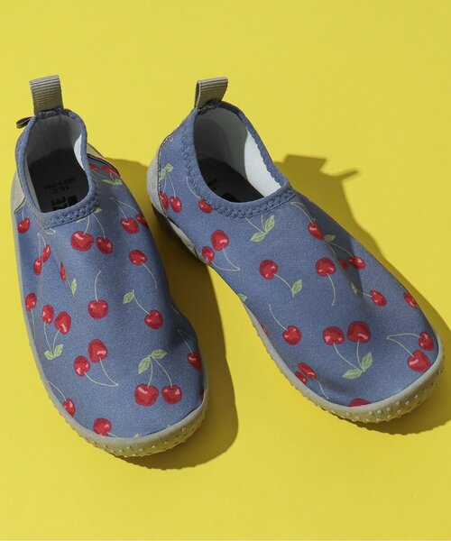 BREEZE（ブリーズ）の「アクアシューズ（サンダル・キッズ・アイボリー/ブラック/イエロー/ラベンダー/ネイビー/レッド・15 /19/22/18/21/20/17/16）」の4枚目の写真