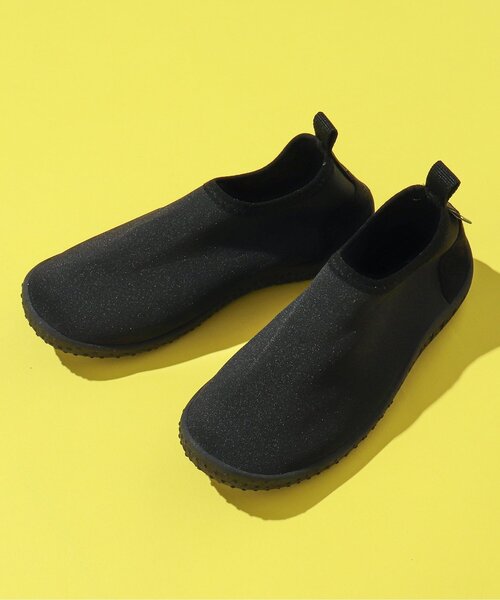 BREEZE（ブリーズ）の「アクアシューズ（サンダル・キッズ・アイボリー/ブラック/イエロー/ラベンダー/ネイビー/レッド・15 /19/22/18/21/20/17/16）」の3枚目の写真