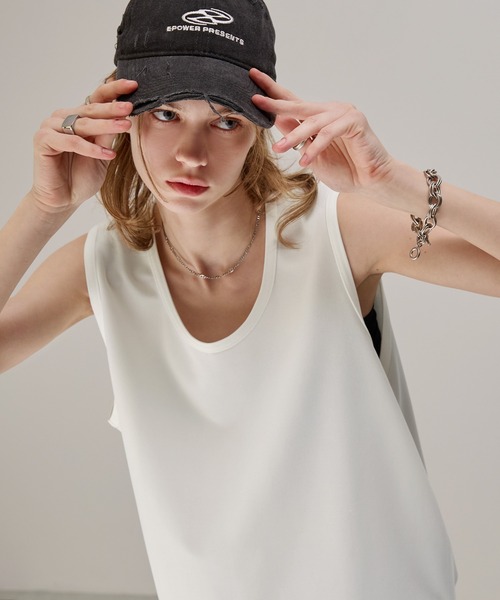 EMMA CLOTHES(エマクローズ)の「クールタッチ梨地レイヤードタンクトップ(タンクトップ・メンズ・ブラック/グレイッシュブルー/グレー/ホワイト/ベージュ/スモークグレー・L/M)」の16枚目の写真