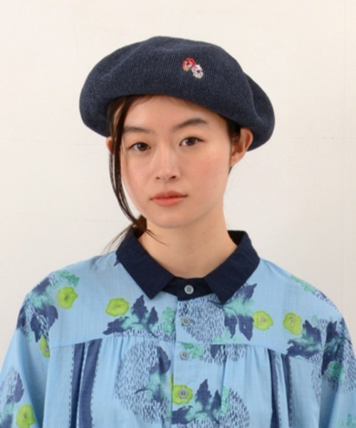SUPER HAKKA（スーパーハッカ）の「フラワーワンポイント刺繍クリスピーベレー帽（ハンチング/ベレー帽・レディース・ブラック/ネイビー/グレー・FREE）」の8枚目の写真