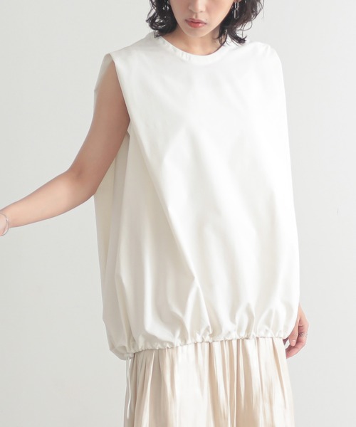 for/c（フォーシー）の「[新色追加]ドライバルーンノースリーブブラウス【サスティナブル】（シャツ/ブラウス・レディース・ホワイト/チャコールグレー/ブラック/ネイビー/カーキ・LL/M/L）」の11枚目の写真