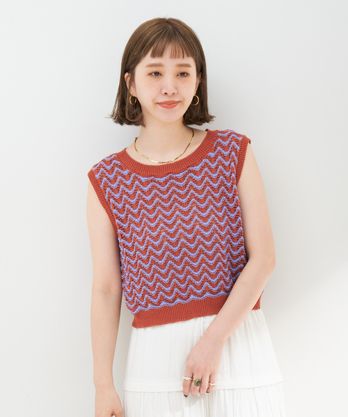 B.C STOCK（ベーセーストック）の「Gleamy/グリーミー ショートニットベスト（ベスト・レディース・レッド/パープル・FREE）」の7枚目の写真