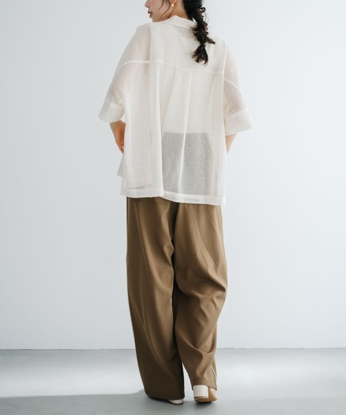 refinedworks(リファインドワークス)の「【refinedworks】 トレンドの透かし編みデザインのメッシュシャツ(シャツ/ブラウス・レディース・ブラック/アイボリー・FREE)」の9枚目の写真