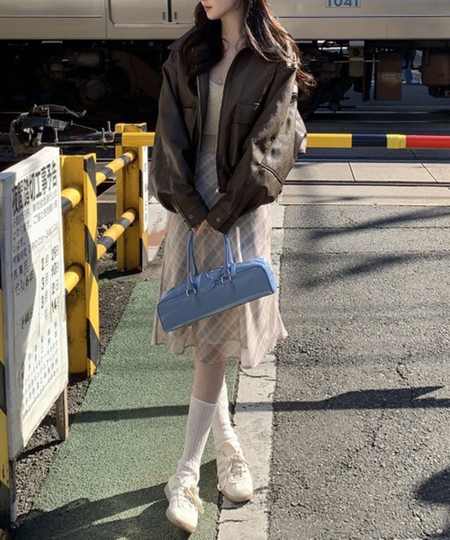 SHEPP(シープ)の「チェック柄 ミドルフレアスカート(スカート・レディース・アイボリー/ブルー・M/L)」の4枚目の写真