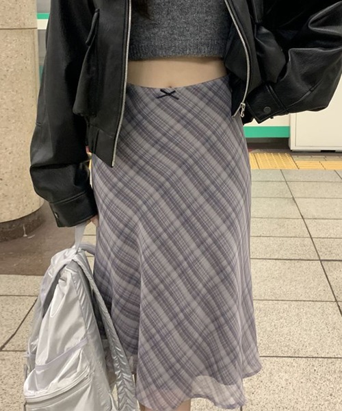 SHEPP(シープ)の「チェック柄 ミドルフレアスカート(スカート・レディース・アイボリー/ブルー・M/L)」の10枚目の写真