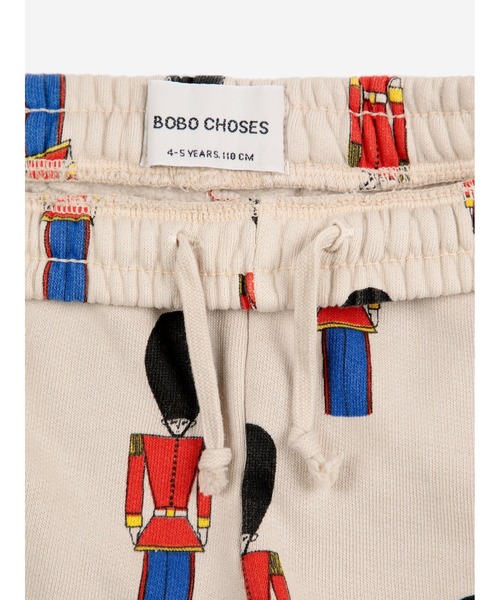 BOBO CHOSES(ボボショーズ)の「Little Tin Soldiers all over jogging pants(スウェットパンツ・キッズ・ライトブラウン・10-11y/2-3YEAR/4-5YEAR/8-9y)」の3枚目の写真