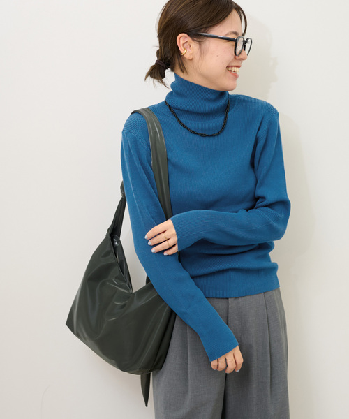 JOURNAL STANDARD relume（ジャーナルスタンダード　レリューム）の「《追加》スイスオーガニックコットンタートルネックプルオーバー（ニット/セーター・レディース・ブラウン/ホワイト/ブラック/イエロー/ブルー系その他/オレンジ系その他・FREE）」の4枚目の写真