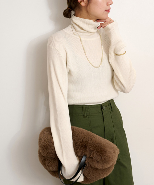 JOURNAL STANDARD relume（ジャーナルスタンダード　レリューム）の「《追加》スイスオーガニックコットンタートルネックプルオーバー（ニット/セーター・レディース・ブラウン/ホワイト/ブラック/イエロー/ブルー系その他/オレンジ系その他・FREE）」の2枚目の写真