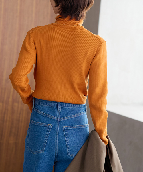 JOURNAL STANDARD relume（ジャーナルスタンダード　レリューム）の「《追加》スイスオーガニックコットンタートルネックプルオーバー（ニット/セーター・レディース・ブラウン/ホワイト/ブラック/イエロー/ブルー系その他/オレンジ系その他・FREE）」の14枚目の写真