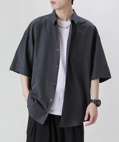 GENXDER(ノンジェンダー)の「【GENXDER】涼感オーバーサイズシャツ (SS)(シャツ/ブラウス・メンズ・ダークグレー/ホワイト/ブラック・X-LARGE/XX-LARGE/XXX-LARGE)」の3枚目の写真