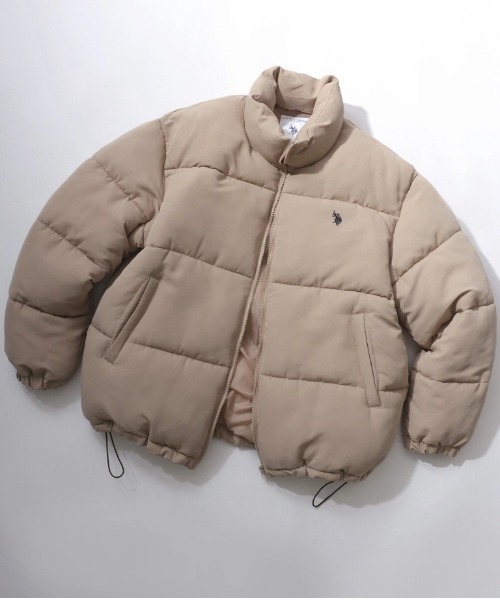U.S. POLO ASSN.（ユーエスポロアッスン）の「U.S. POLO ASSN./ユーエスポロアッスン Padded Jacket/オーバーサイズ 中綿 ファイバーダウン パデッドジャケット/パファージャケット/レディース メンズ（ダウンジャケット/コート・メンズ・アイボリー/ブラック/ベージュ/ブラック系その他/ブラウン系その他/ホワイト系その他・M/L/LL）」の6枚目の写真