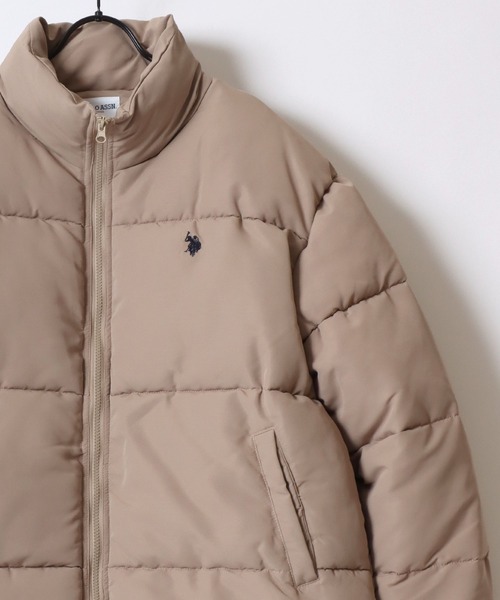 U.S. POLO ASSN.（ユーエスポロアッスン）の「U.S. POLO ASSN./ユーエスポロアッスン Padded Jacket/オーバーサイズ 中綿 ファイバーダウン パデッドジャケット/パファージャケット/レディース メンズ（ダウンジャケット/コート・メンズ・アイボリー/ブラック/ベージュ/ブラック系その他/ブラウン系その他/ホワイト系その他・M/L/LL）」の10枚目の写真