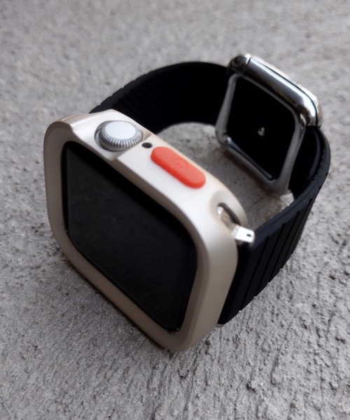 zandy(ズィーアンドワイ)の「zandy ズィーアンドワイ / Apple Watch ケース バンド セット マグネット シリコン スクエアフレーム Series10/11対応【スクエアソフトフレーム】 アップルウォッチ専用 // set14(デジタル腕時計・メンズ・ブラック×ブラック/ブルー系その他/ホワイト×ゴールド/シルバー×ブラック/ネイビー系/ホワイト×ブラック/ブルーパープル/ブラック×シルバー・S/M/42/46)」の8枚目の写真