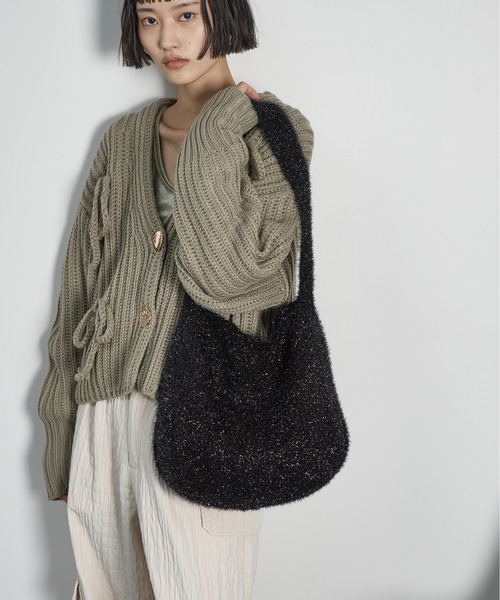 THE YOn(ザヨン)の「グリッターシャギーショルダーニットバッグ(ショルダーバッグ・レディース・ブラック/シルバー/ゴールド・FREE)」の11枚目の写真