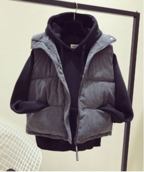 BLANC FICELLE(ブランフィセル)の「コーデュロイ 中綿 ベスト(ベスト・レディース・グレー/ベージュ/ブラック・L/XL/M)」の4枚目の写真