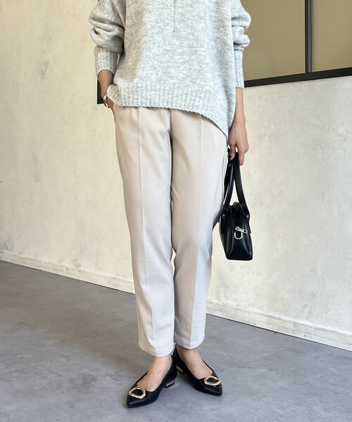Chez toi(シェトワ)の「【低身長サイズあり】ストレッチテーパードパンツ(その他パンツ・レディース・アイボリー/ブラック/ベージュ・MEDIUM/PM)」の4枚目の写真