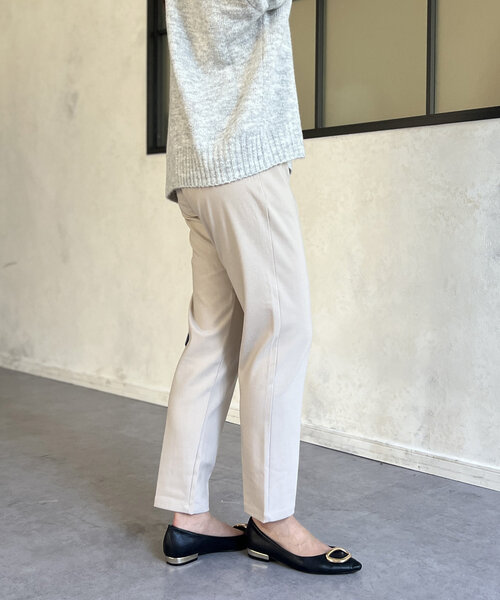 Chez toi(シェトワ)の「【低身長サイズあり】ストレッチテーパードパンツ(その他パンツ・レディース・アイボリー/ブラック/ベージュ・MEDIUM/PM)」の9枚目の写真