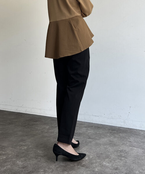 Chez toi(シェトワ)の「【低身長サイズあり】ストレッチテーパードパンツ(その他パンツ・レディース・アイボリー/ブラック/ベージュ・MEDIUM/PM)」の19枚目の写真