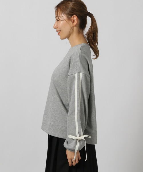 LAKOLE（ラコレ）の「袖ラインラメ裏毛プルオーバー / 146598（スウェット・レディース・アイボリー/グレー/ブラック・FREE）」の10枚目の写真