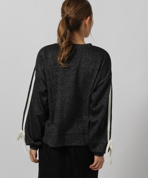 LAKOLE（ラコレ）の「袖ラインラメ裏毛プルオーバー / 146598（スウェット・レディース・アイボリー/グレー/ブラック・FREE）」の6枚目の写真
