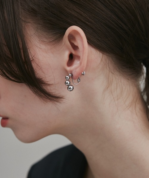 ciite' surgical stainless(シーテサージカルステンレス)の「【 金属アレルギー対応 】 ミニボール4連イヤリング サージカルステンレス (両耳用)(イヤリング・レディース・シルバー/ゴールド・FREE)」の11枚目の写真
