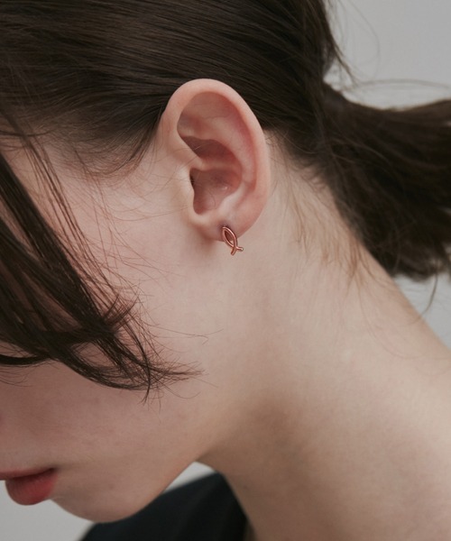 ciite' surgical stainless(シーテサージカルステンレス)の「【 金属アレルギー対応 】 ミニモチーフピアス サージカルステンレス (両耳用)(ピアス(両耳用)・レディース・シルバー/ゴールド・FREE)」の7枚目の写真