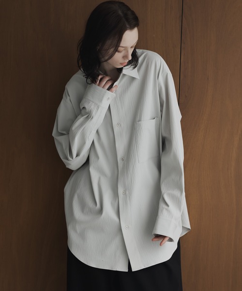 remer（リメール）の「loose Relax crepe over shirt / ルーズリラックス楊柳オーバーシャツ（シャツ/ブラウス・メンズ・チャコールグレー/ブルー/ライトグレー・LARGE/MEDIUM/SMALL/X-SMALL）」の6枚目の写真