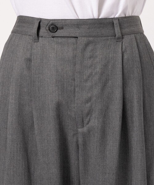 Juha（ユハ）の「【JUHA/ユハ】2TUCK WIDE EASY PANTS（スラックス・メンズ・ブラック/グレー・2/3）」の7枚目の写真