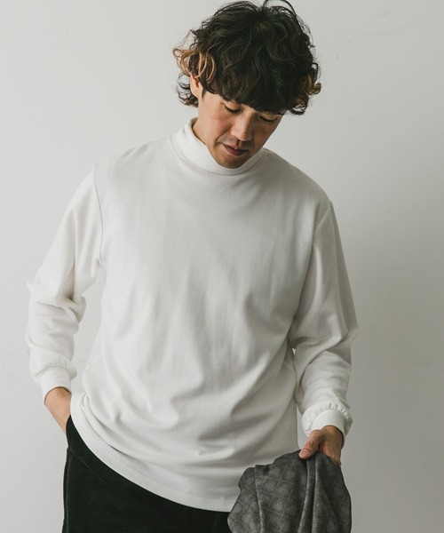 URBAN RESEARCH DOORS(アーバンリサーチドアーズ)の「『UR TECH』裏起毛タートルネック ロンTシャツ(Tシャツ/カットソー・メンズ・ブラック/ホワイト・MEDIUM/LARGE)」の8枚目の写真