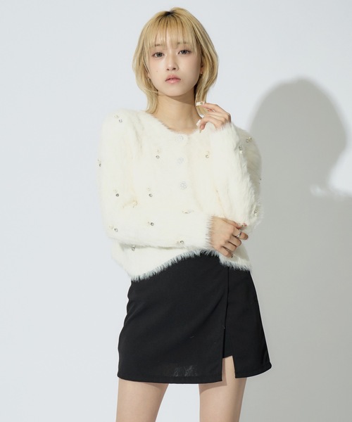 JilLA（ジルア）の「Short Shaggy Cardigan / ショート丈シャギーカーディガン（カーディガン/ボレロ・レディース・ブラック/ホワイト/グレー・FREE）」の2枚目の写真