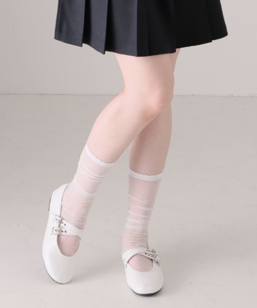 VIVIAN(ヴィヴィアン)の「ラウンドトゥダブルベルトフラットシューズ ZOZOTOWN+オフィシャルサイト限定商品(パンプス・レディース・シルバー/ホワイト/ブラック・LL/S/M/L)」の10枚目の写真