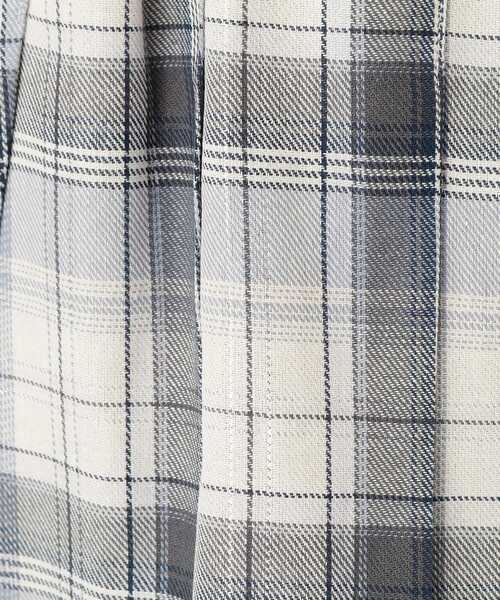 SHOO・LA・RUE（シューラルー）の「【110-140cm】チャーム付きチェックプリーツスカパン（スカート・キッズ・グレー系2/サックスブルー系2/パープル系1・13/14/15 /10/11/12）」の14枚目の写真