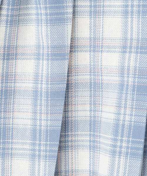 SHOO・LA・RUE（シューラルー）の「【110-140cm】チャーム付きチェックプリーツスカパン（スカート・キッズ・グレー系2/サックスブルー系2/パープル系1・13/14/15 /10/11/12）」の15枚目の写真