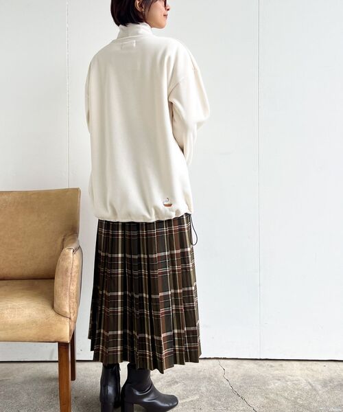 rps（アールピーエス）の「クッキングくま刺繍裾ドロスト裏起毛プルオーバー（スウェット・レディース・アイボリー/チャコールグレー/杢グレー・フリー）」の13枚目の写真