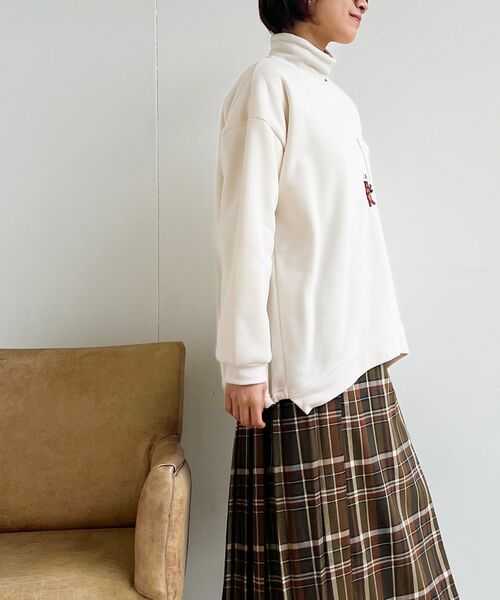 rps（アールピーエス）の「クッキングくま刺繍裾ドロスト裏起毛プルオーバー（スウェット・レディース・アイボリー/チャコールグレー/杢グレー・フリー）」の14枚目の写真